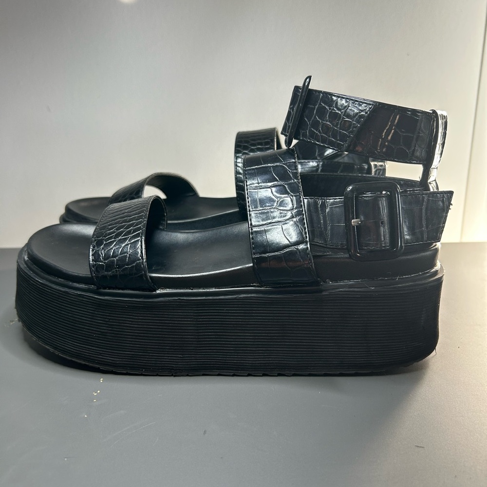 Hot Kiss Desire Croc-Embossed Platform Gladiator Sandals – Black, Women’s